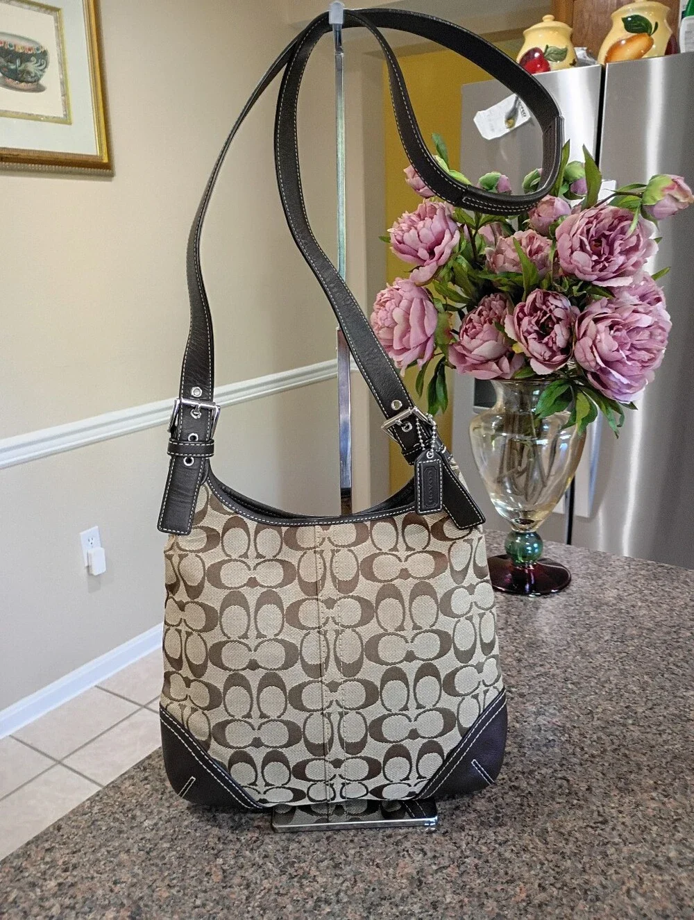 Coach Hampton Signature Hippie